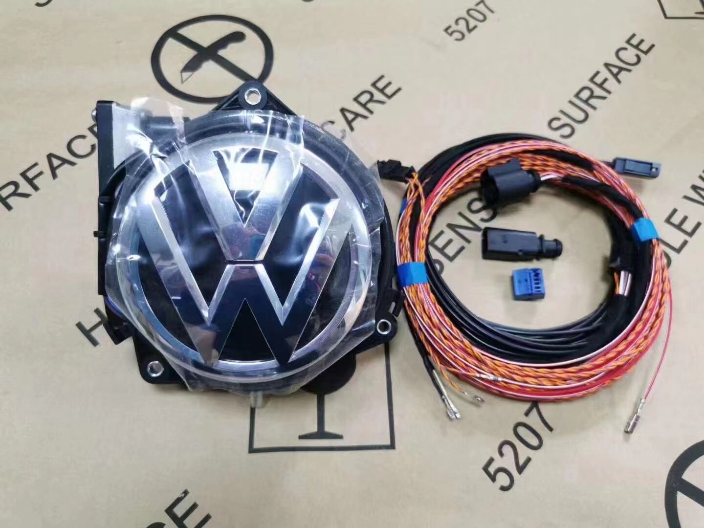 大众迈腾B8高尔夫探歌POLO凌渡CC专用轨迹翻标翻盖倒车影像摄像头