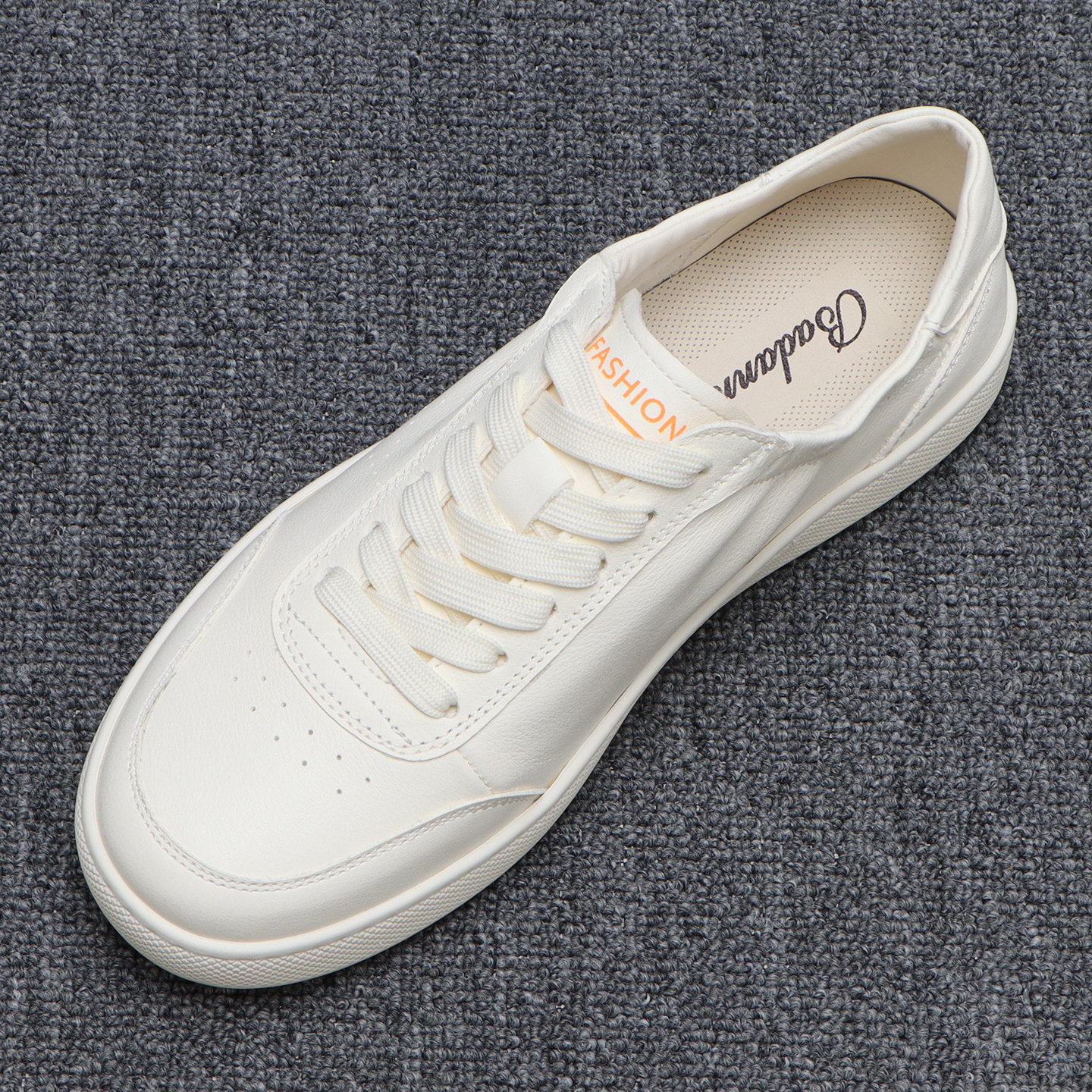 头层牛皮小白鞋男款透气软底薄款休闲板鞋2026新款夏季男士真皮鞋