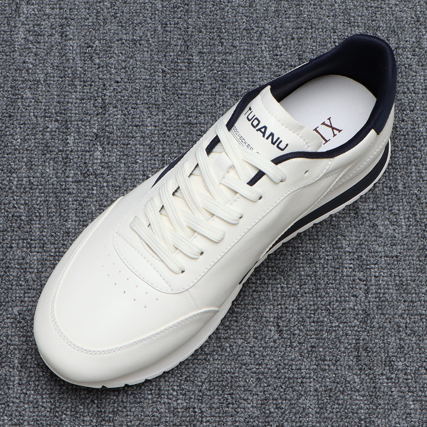 真皮小白鞋男款透气轻便厚底运动休闲鞋2026新款牛皮白色老爹鞋男