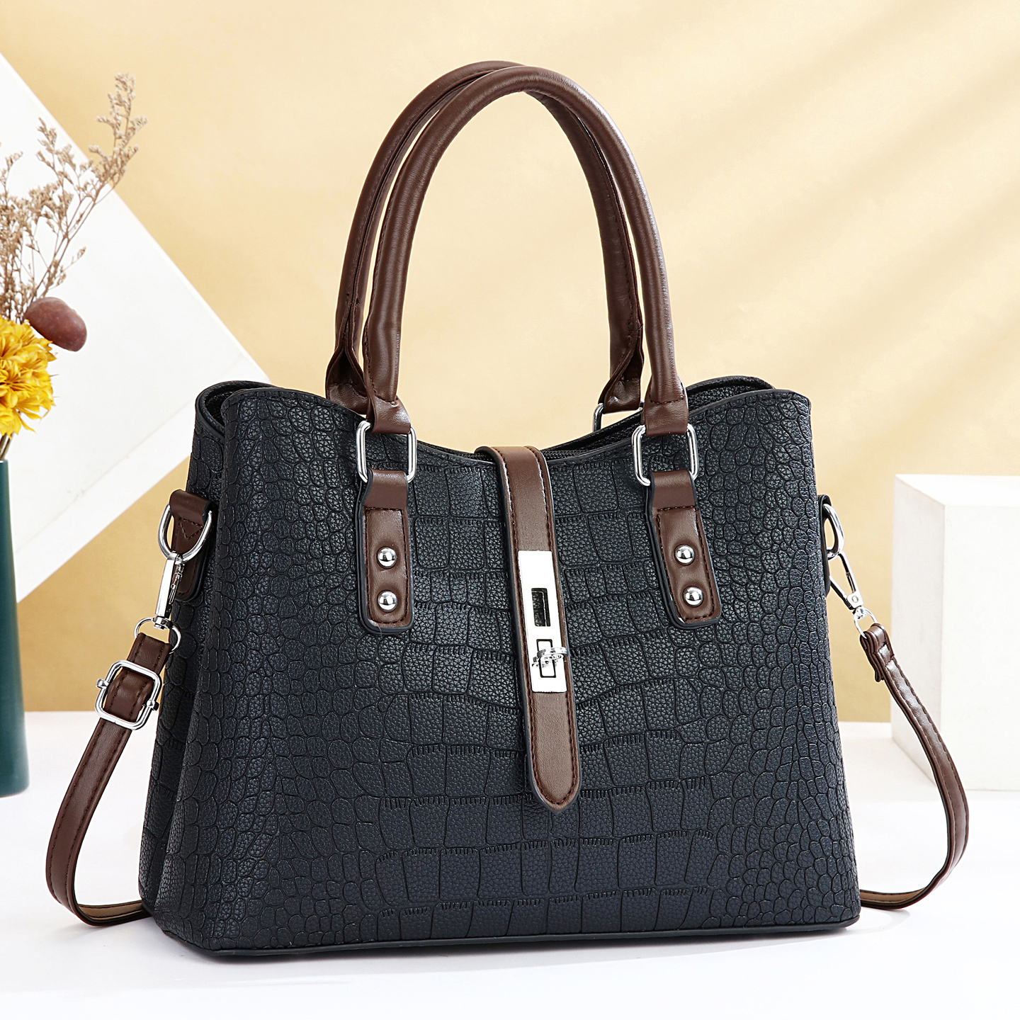 30/40/50岁中年女士包包2025冬季新款高档鳄鱼纹斜挎单肩手提大包
