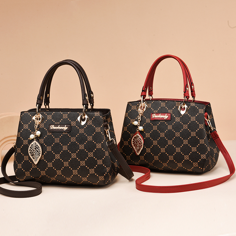 红谷官方旗舰店半坡女包卡丹路2024新款时尚百搭单肩手提斜挎包女