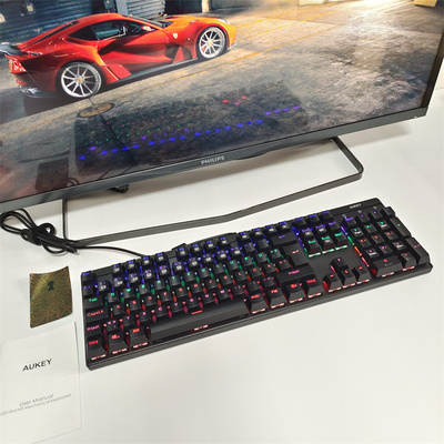 德国9种RGB灯光效果青轴机械键盘