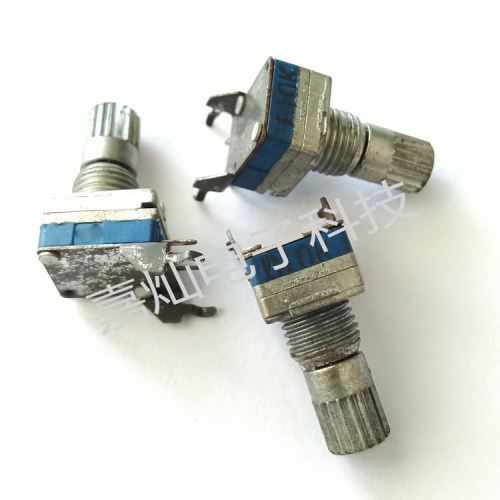 库存RV097带支架 塑封单联3脚卧式可调电位器 轴长13mm B10K B103