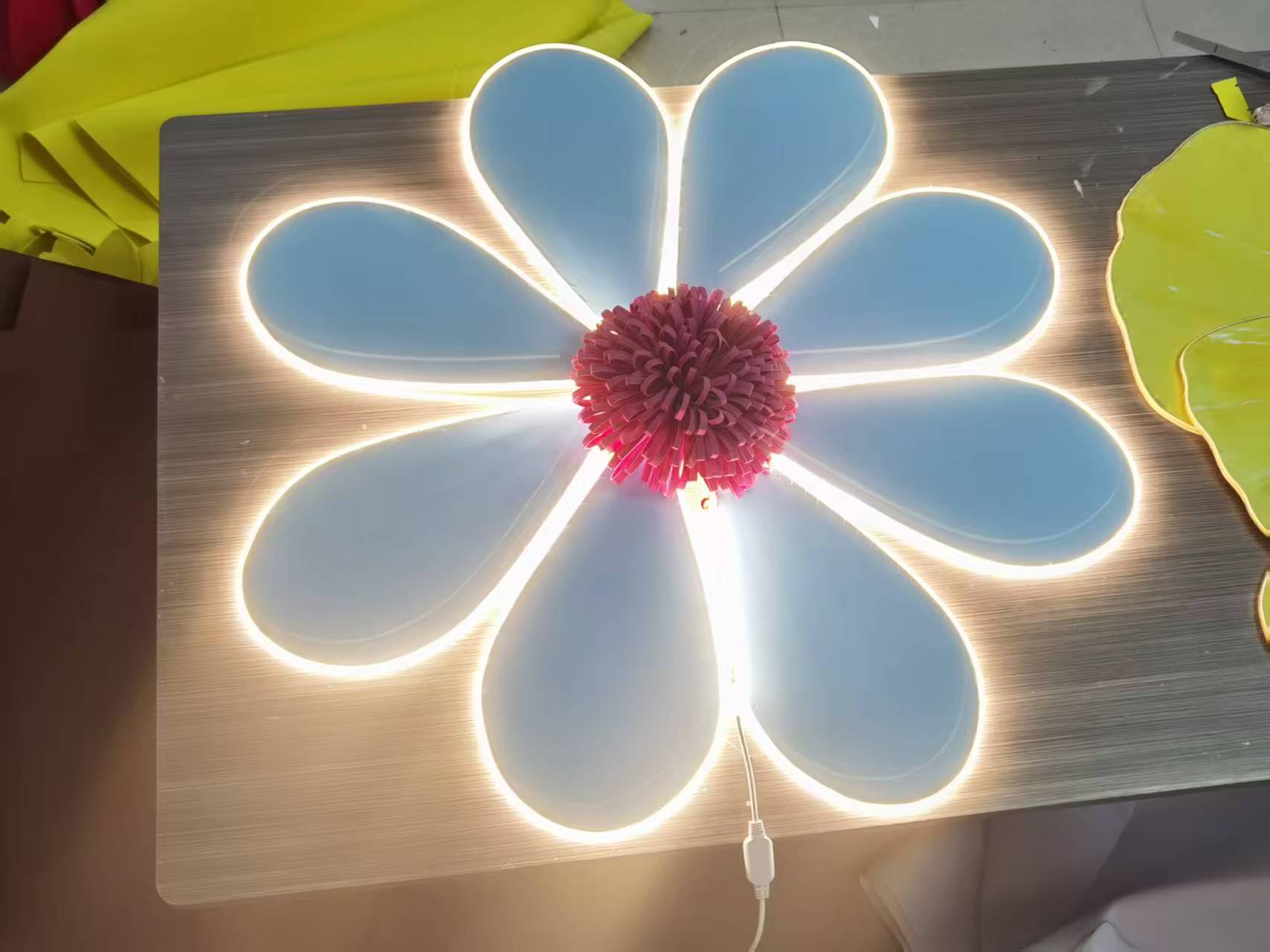 户外发光巨型大花EVA防水景区商场美陈打卡拍照位置