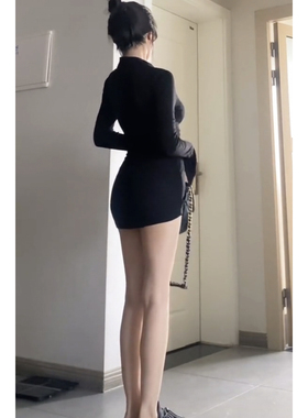 enen 纯欲天花板 polo领连衣裙2022秋季新款紧身包臀显瘦辣妹短裙