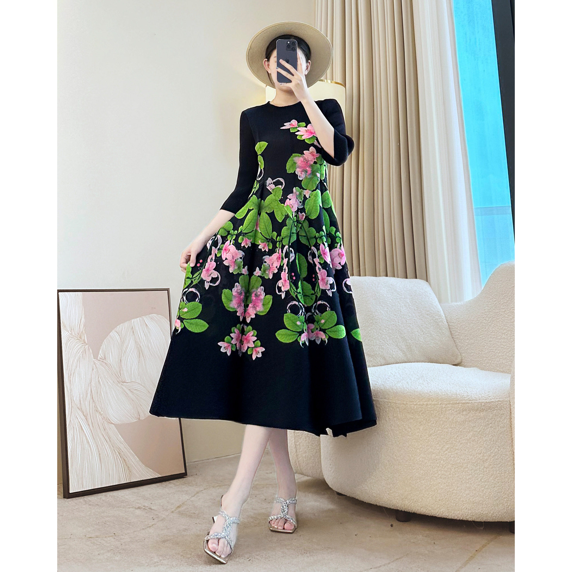 压褶褶皱连衣裙秋季女新款甜美花苞裙奶油蛋糕裙黑色长裙