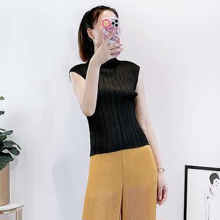 蓝蓝秋季新款半高领褶纹感显身织弹力短袖T恤