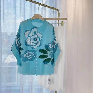 外套妈妈婆婆装 褶皱2025春夏新款 淡蓝色清雅花色图腾蝙蝠袖