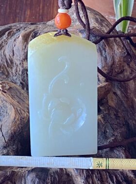 全部清仓·新疆和田玉籽料挂件洒金皮高青白荷花牌