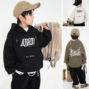 冬款连帽加绒卫衣 中大男童日系黑米军绿色宽松字母一体绒衫上衣