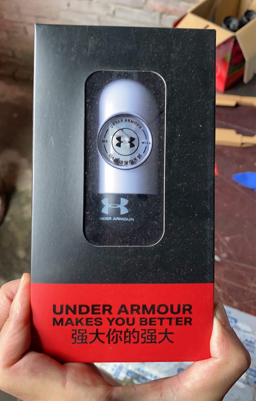 UA/安德玛车载垃圾袋汽车用挂式车内一次性收纳袋