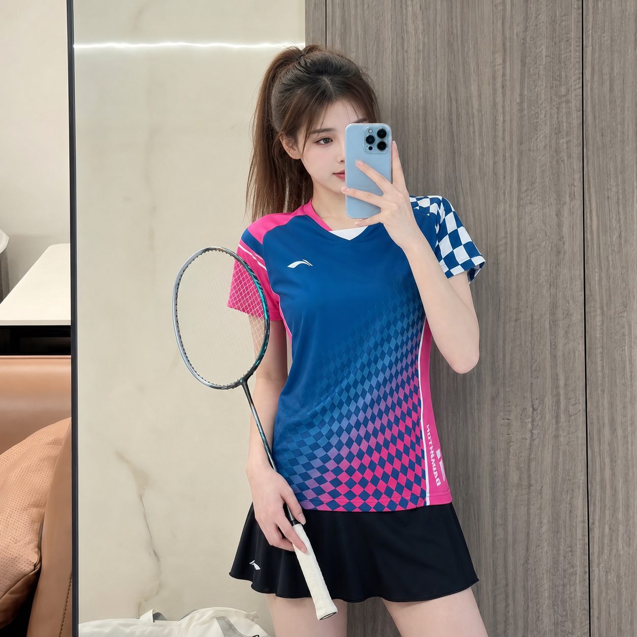 李宁羽毛球服高颜值上衣搭配短裙图片