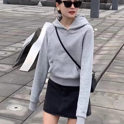 2025新款连帽卫衣女士秋季韩系修身显瘦洋气短款上衣加绒灰色外套