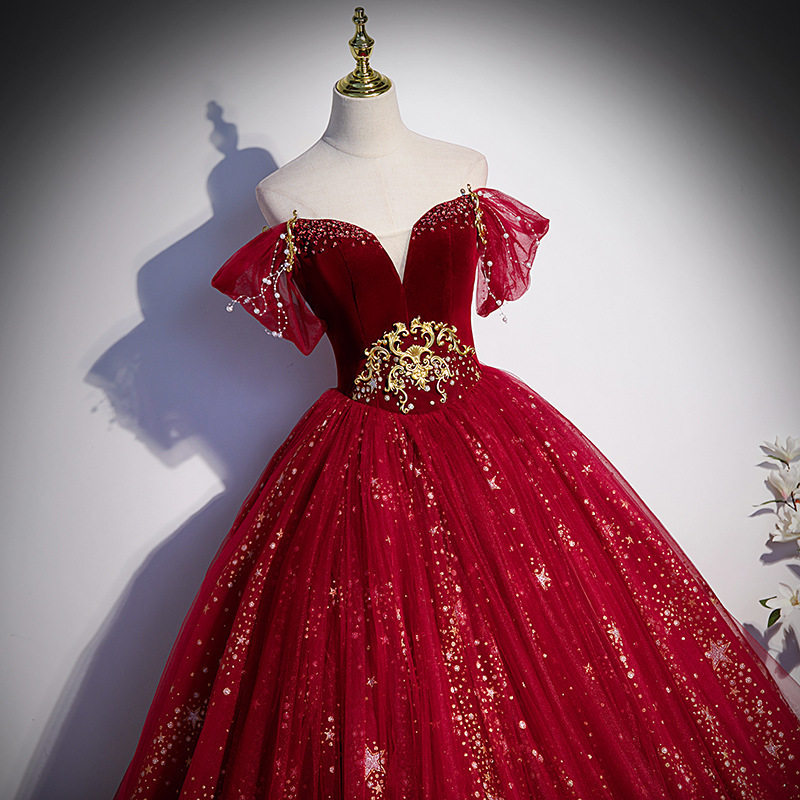 酒红色晚礼服新款2026敬酒服女夏季名媛风蓬蓬裙新娘主婚纱一字肩