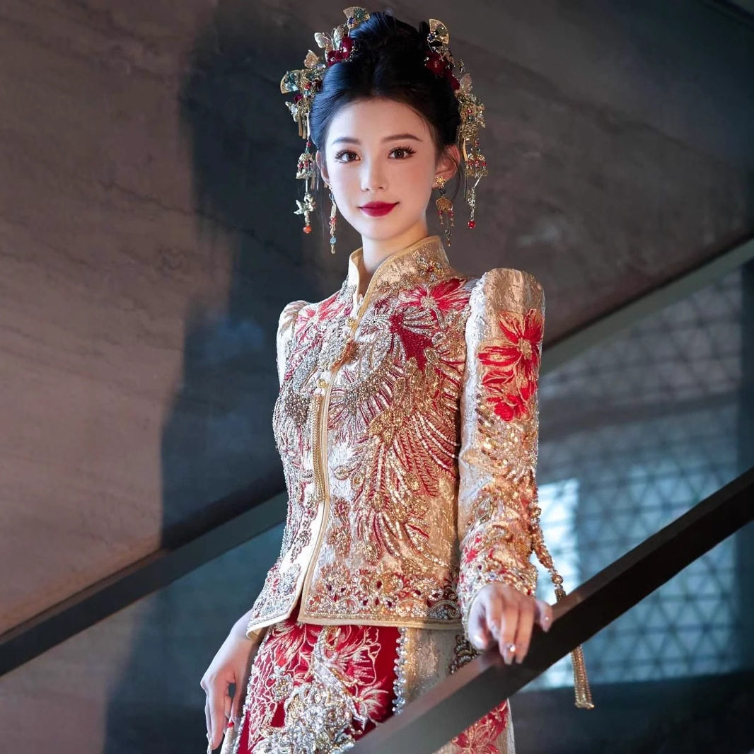 秀禾服2025新款婚礼服新娘结婚中式婚纱敬酒服重工奢华龙凤褂显瘦