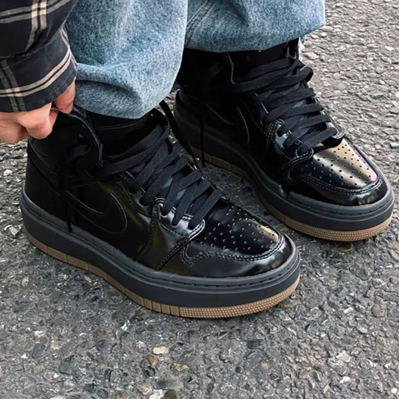 Nike耐克AIR JORDAN 1 AJ1女子厚底耐磨运动鞋时尚高帮板鞋FB9894
