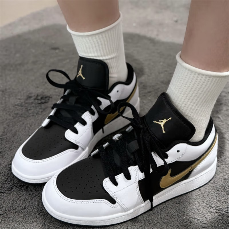 缓震耐磨篮球鞋Nike/耐克