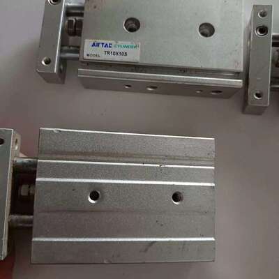 议价双轴气缸 TR10X10S 有三个，全要100元包