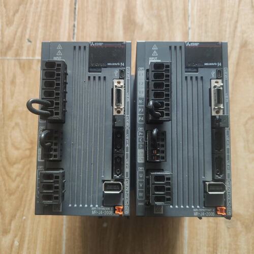 议价伺服驱动器MR-J4-200BMR-J4-100BMR-J4-350B
