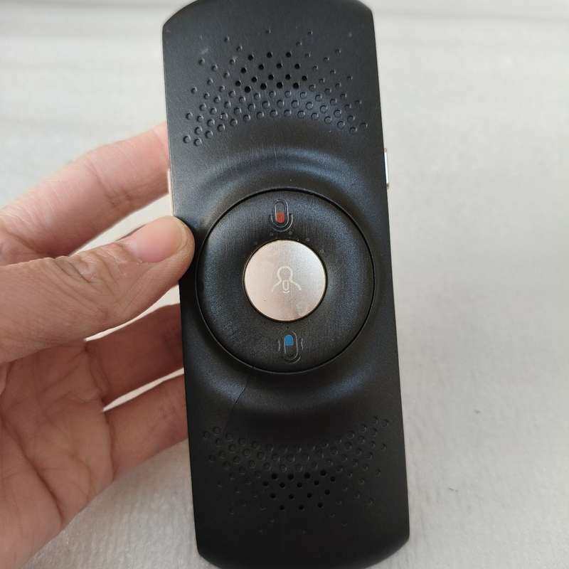 科大讯飞翻译机，实物拍摄功能正其它元器件
