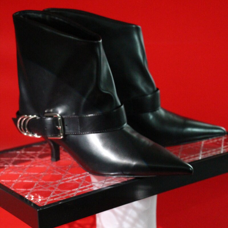 ALIASMAE牛皮真皮尖头低跟短靴