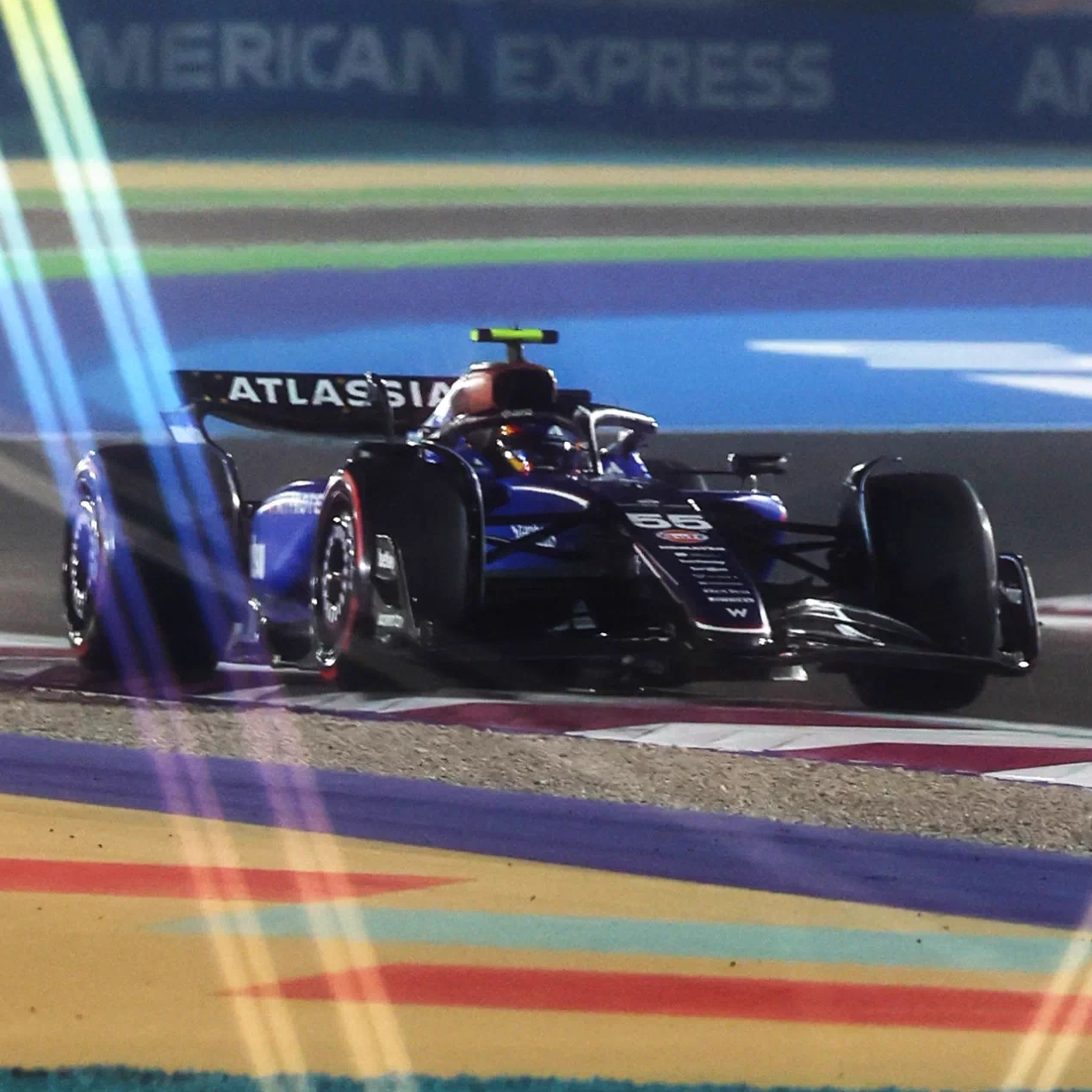 【赠P板】预1:43 Spark 赛恩斯 威廉姆斯FW47 卡塔尔季军赛车模型