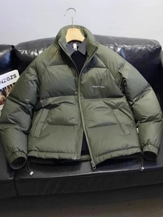 高端军绿色羽绒服男士冬季2025新款立领宽松加厚面包夹克男士款式