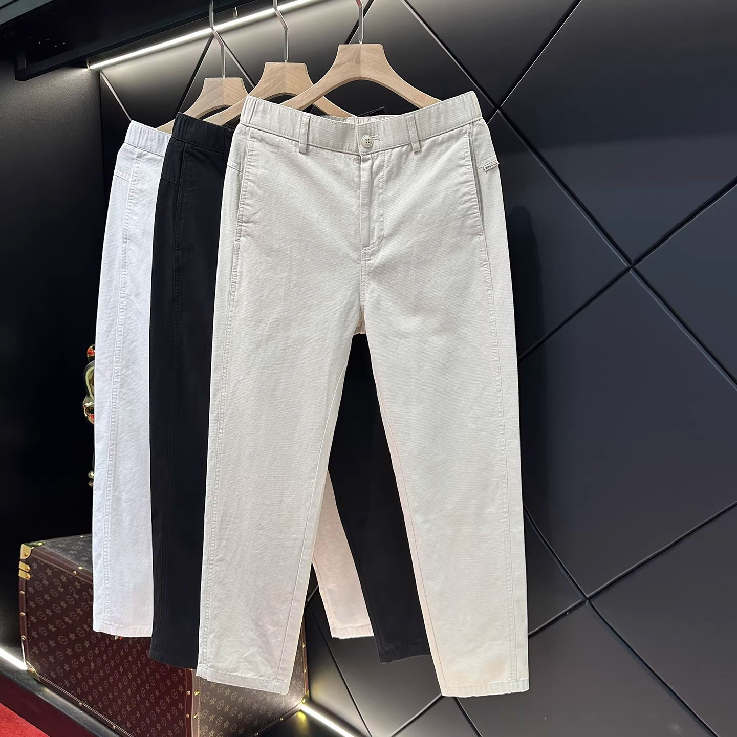 高端浅色纯棉直筒休闲裤男士2026新款春夏季修身男裤修身西裤男款