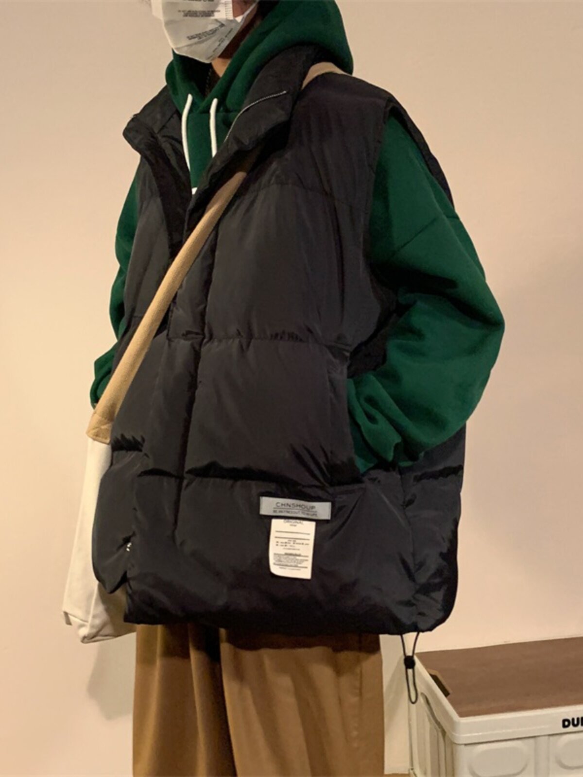 AMERICAN TRENDY VESTS FOR MEN AND WOMEN IN WINTER ARE LOOSE AND THICKENED STAND UP COLLAR SHOULDERS HORSE CLIPS HONG KONG STYLE CASUAL AND VERSATILE WARM JACKETS