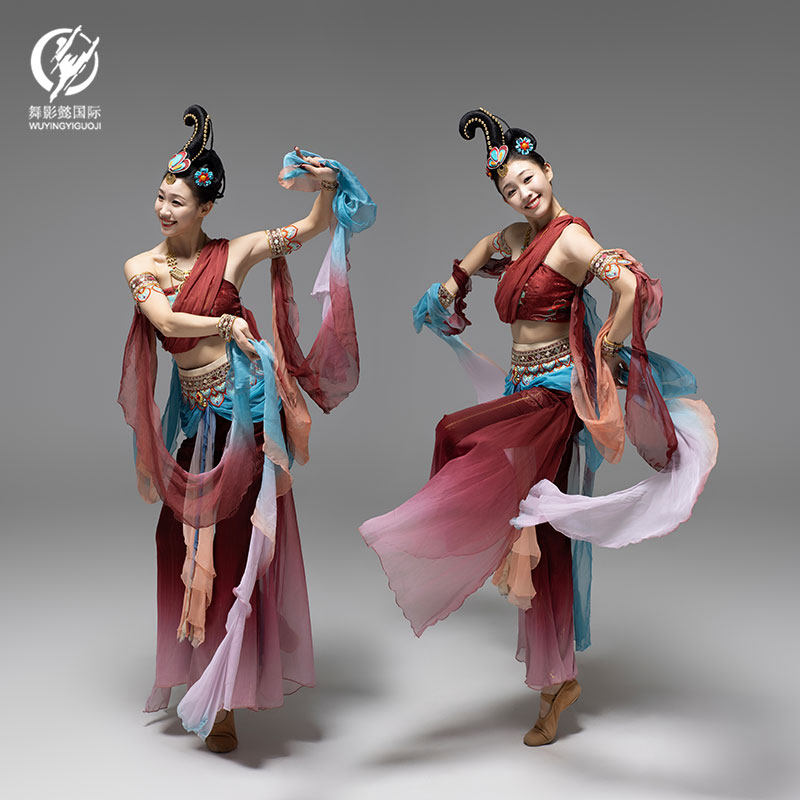 新款敦煌舞飞天飘逸古典舞演出服胡旋舞古典异域风情舞台表演服装