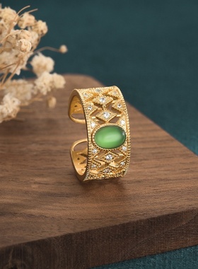 中国风典雅古法金指环宫廷风设计镶嵌玉髓戒指汉服旗袍搭配手饰品