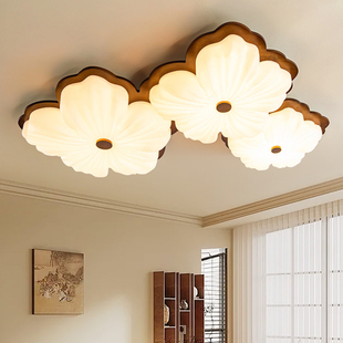 中古风客厅主灯覆古胡桃木色吸顶灯简约侘寂风卧室灯花朵中山灯具