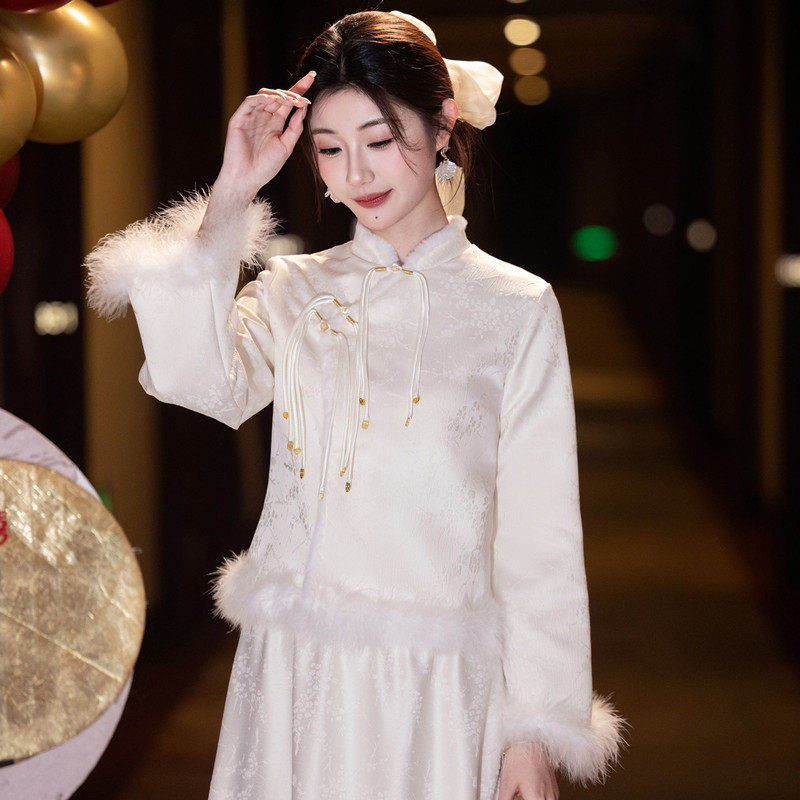 中式伴娘服2026新品姐妹团裙高级感长袖秋冬保暖结婚闺蜜装显瘦女
