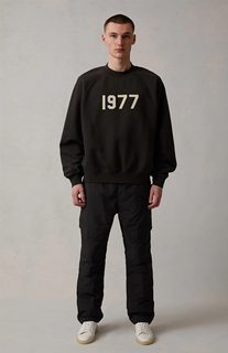 国内现货 FOG Fear Of God Essentials 1977数字印花休闲圆领卫衣