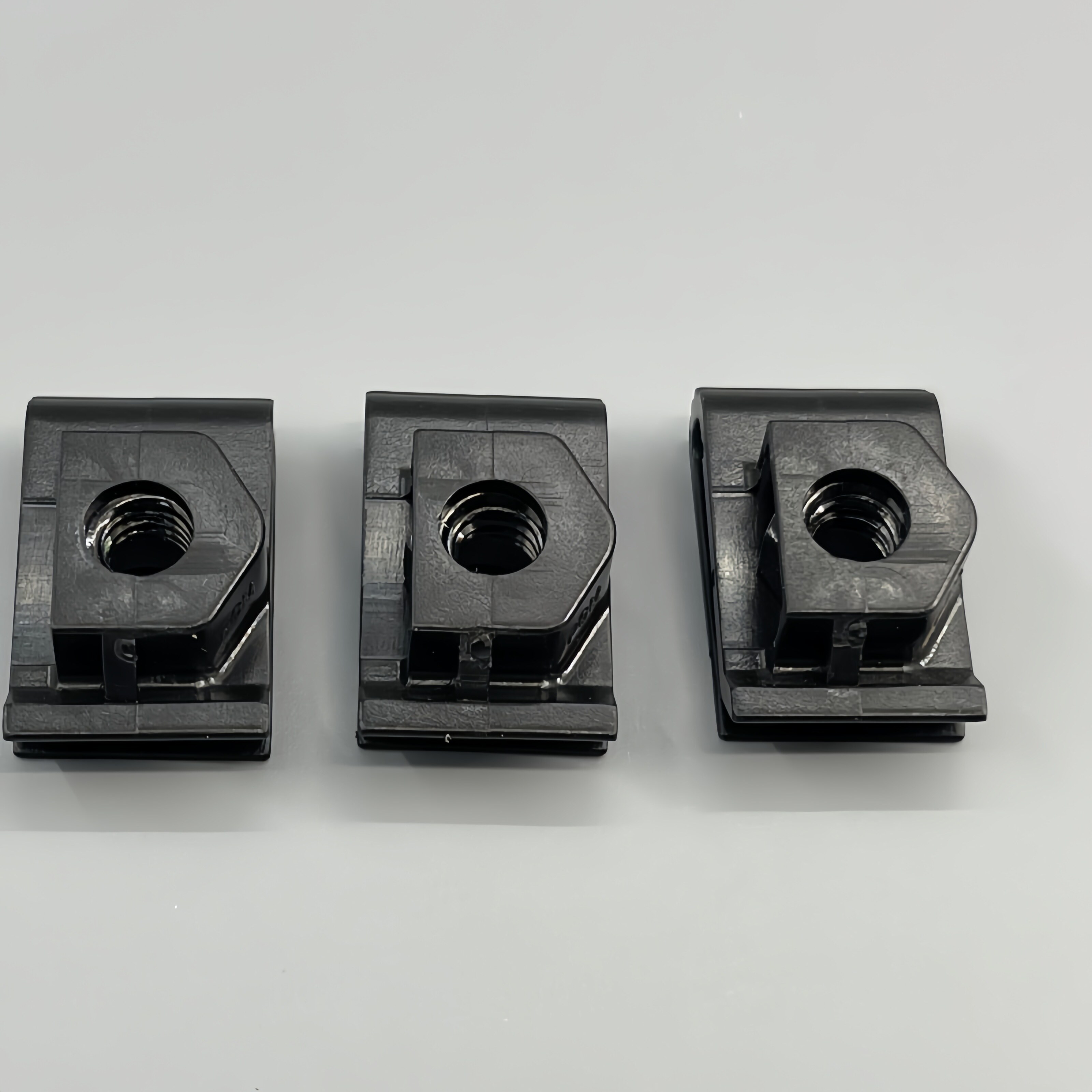 适用纳智捷大7 优6SUV 纳5前保险杠牌照固定螺丝螺母卡扣卡子底座