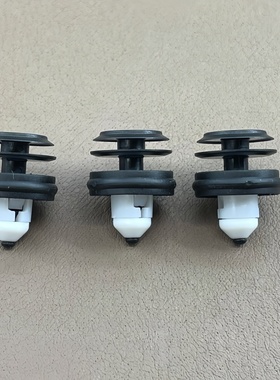 新款宝马3系5系6系X5X7Z4G20G28G38G32G29前后车门板卡扣门板卡子