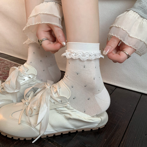 芭蕾风白色圆点短袜子女2026夏季