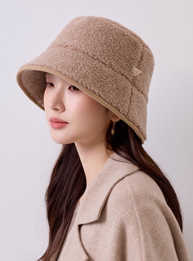 秋冬仿羊羔毛渔夫帽女保暖显小脸