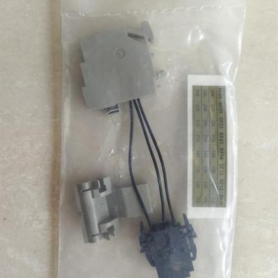 施耐德断路器OF触点转换接线端子欠压连接器E10395炼接合闸触点