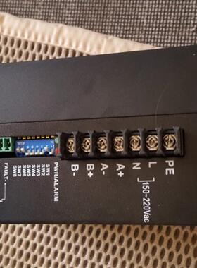 110HS28电机  DM2282 驱动器加 110系列 二手的