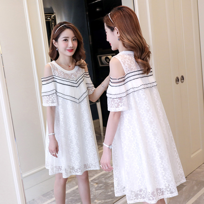 孕妇夏装裙子2020新款时尚漏肩蕾丝上衣中长款孕妇夏天连衣裙潮妈