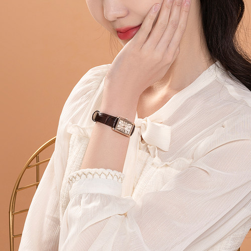 聚利时手表女款轻奢小众方形女表