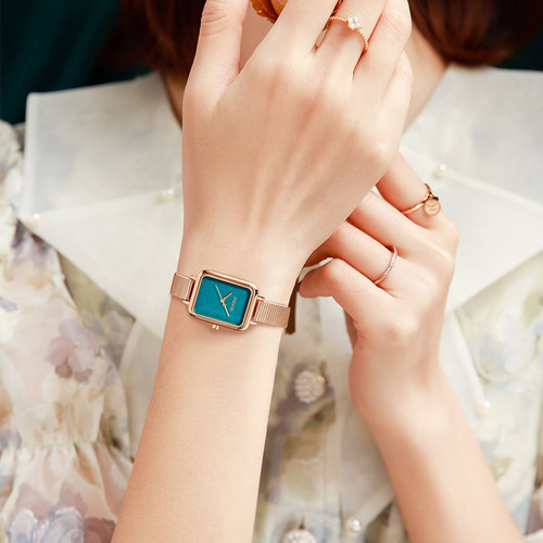 聚利时手表女款2025新款轻奢小众复古石英女士表正品名牌防水腕表