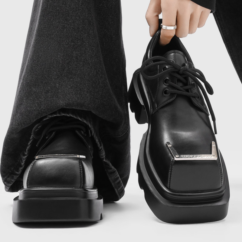 黑色高级感方头德比鞋男款朋克风金属小众设计松糕底男鞋大头皮鞋