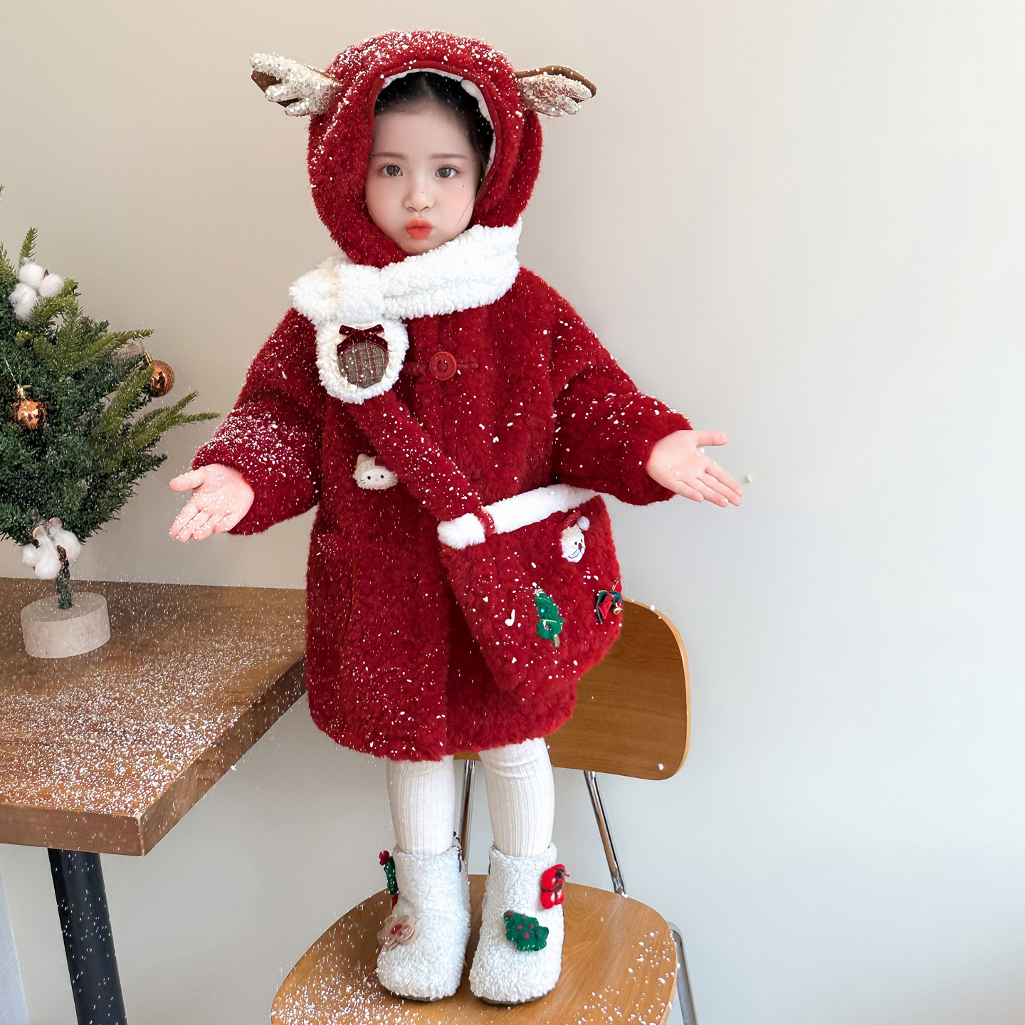 法国Uamtor女小童红色圣诞麋鹿毛毛衣女宝宝洋气加厚保暖韩版外套