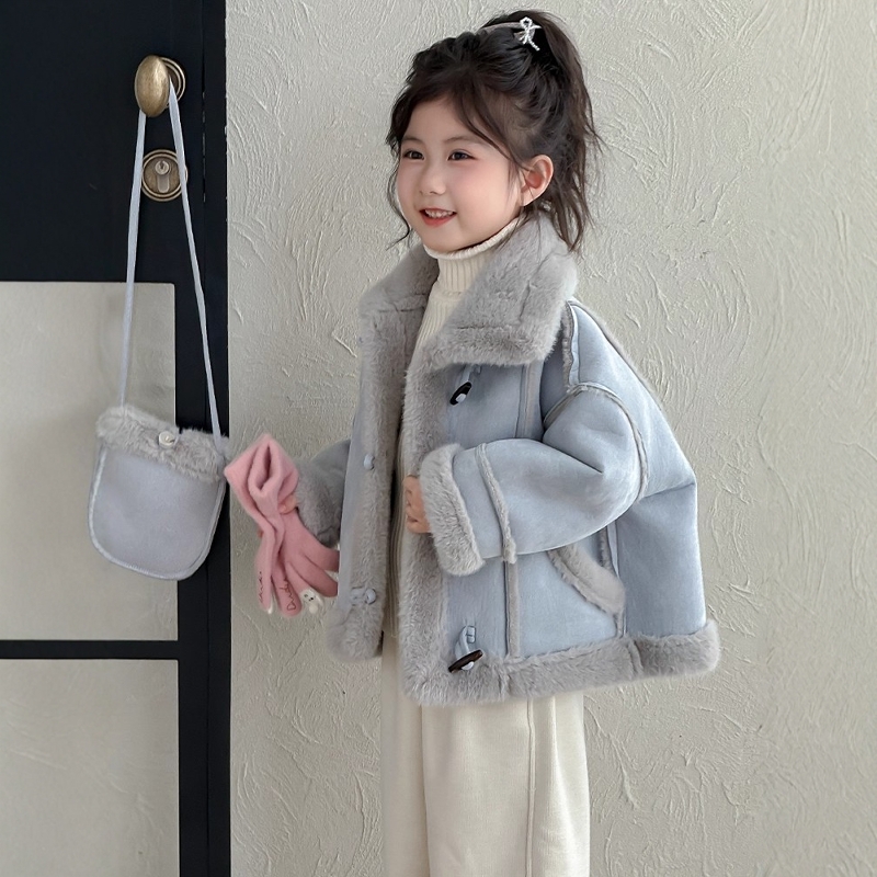 法国Uamtor女童皮毛一体加绒外套