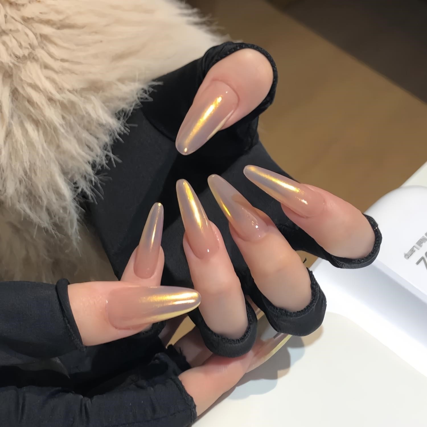 海莉同款穿戴甲可拆卸孕妇婚甲纯欲风温柔裸色极光粉渐变手工光疗,彩妆/香水/美妆工具,穿戴甲/甲片,淘宝优惠券,粉丝福利购,淘宝优惠卷