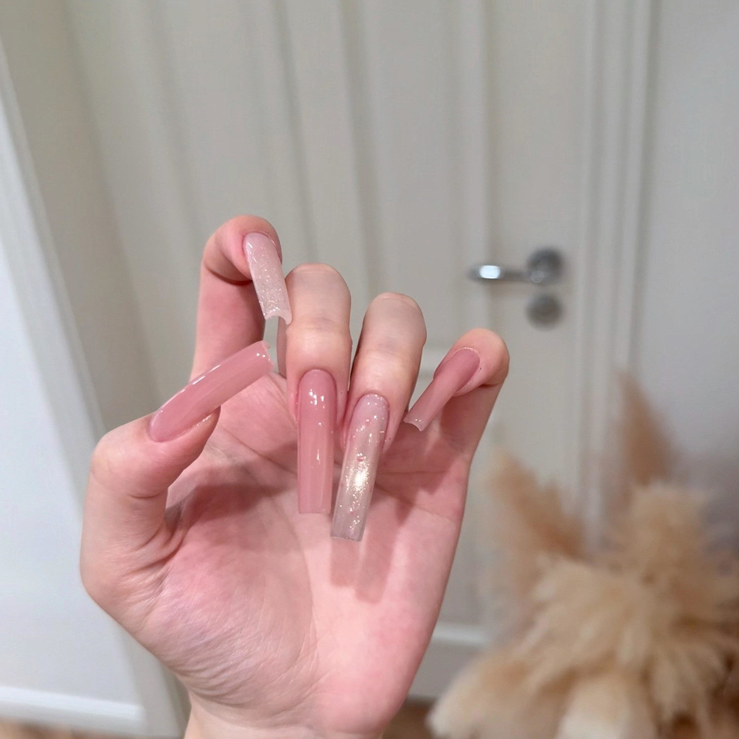 纯手工蜜桃粉裸色猫眼穿戴甲波点温柔纯欲甜妹高级氛围感美甲贴片