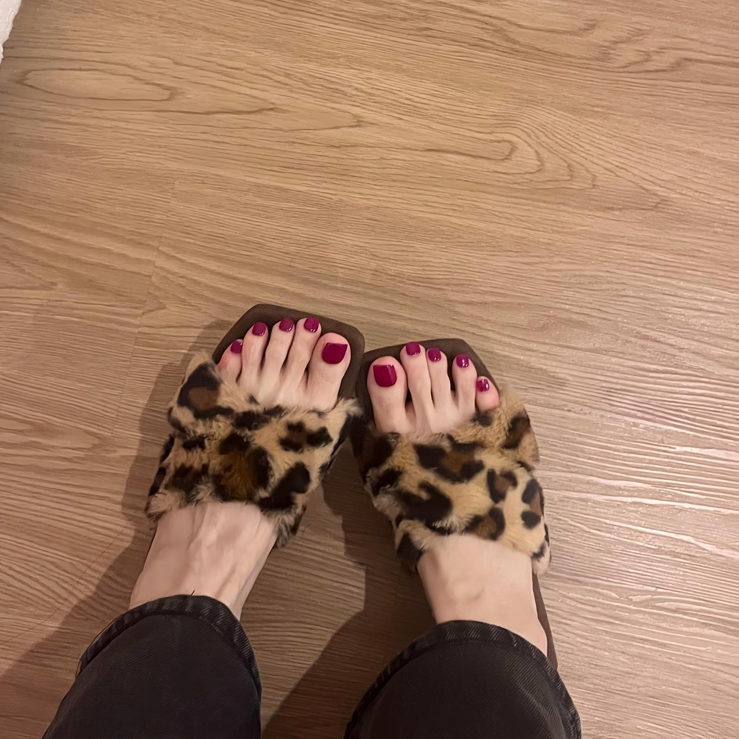 纯手工穿戴甲脚趾甲显白高级感成品纯色梅子色脚指甲贴片2025新款