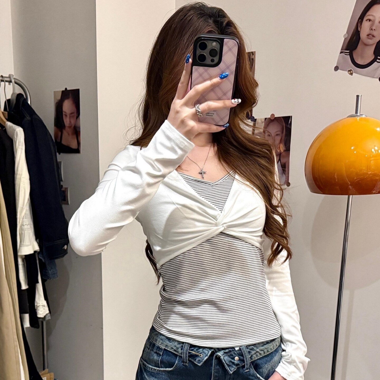 美式假两件V领扭结条纹长袖T恤女早秋白色修身设计感小众休闲上衣